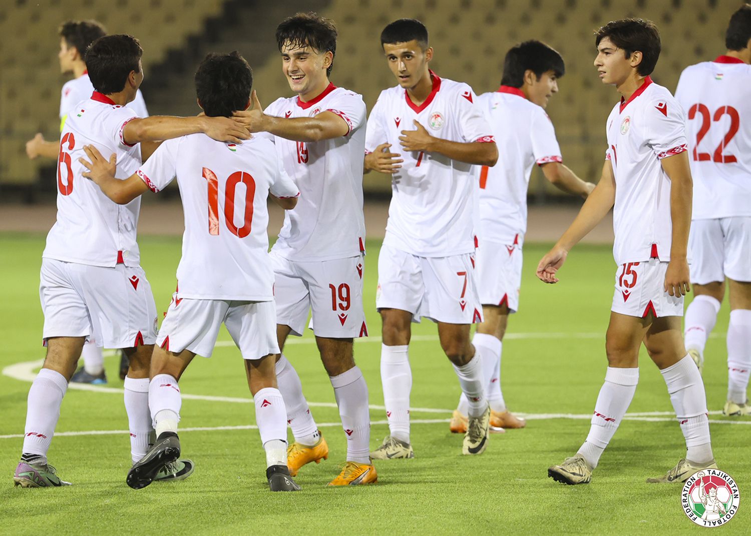 қувваи наваки Тоҷикистон (U-17) ба маросими ҷамъиятӣ дар Малайзия барои турнири отборӣ ба Кубки Осияи 2025 сафар кард.